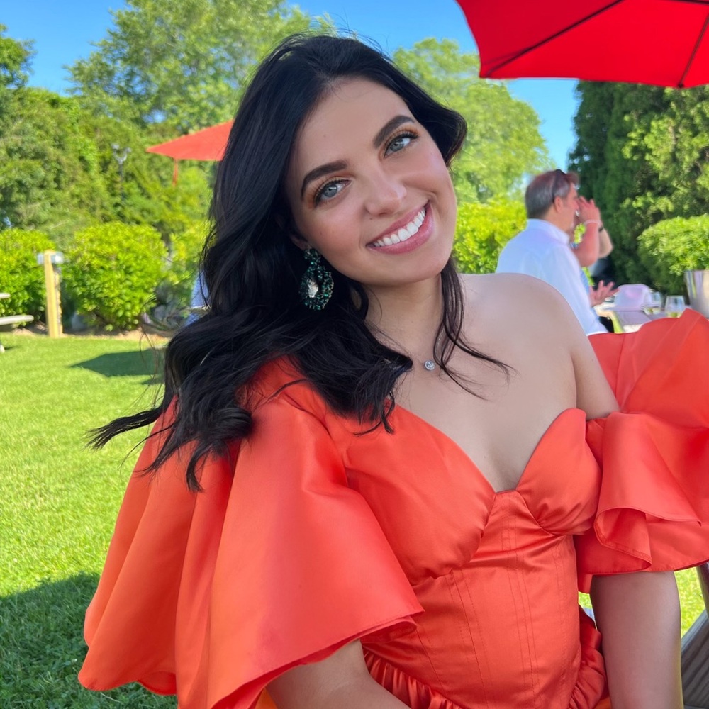 Meet your Posher, Jessica